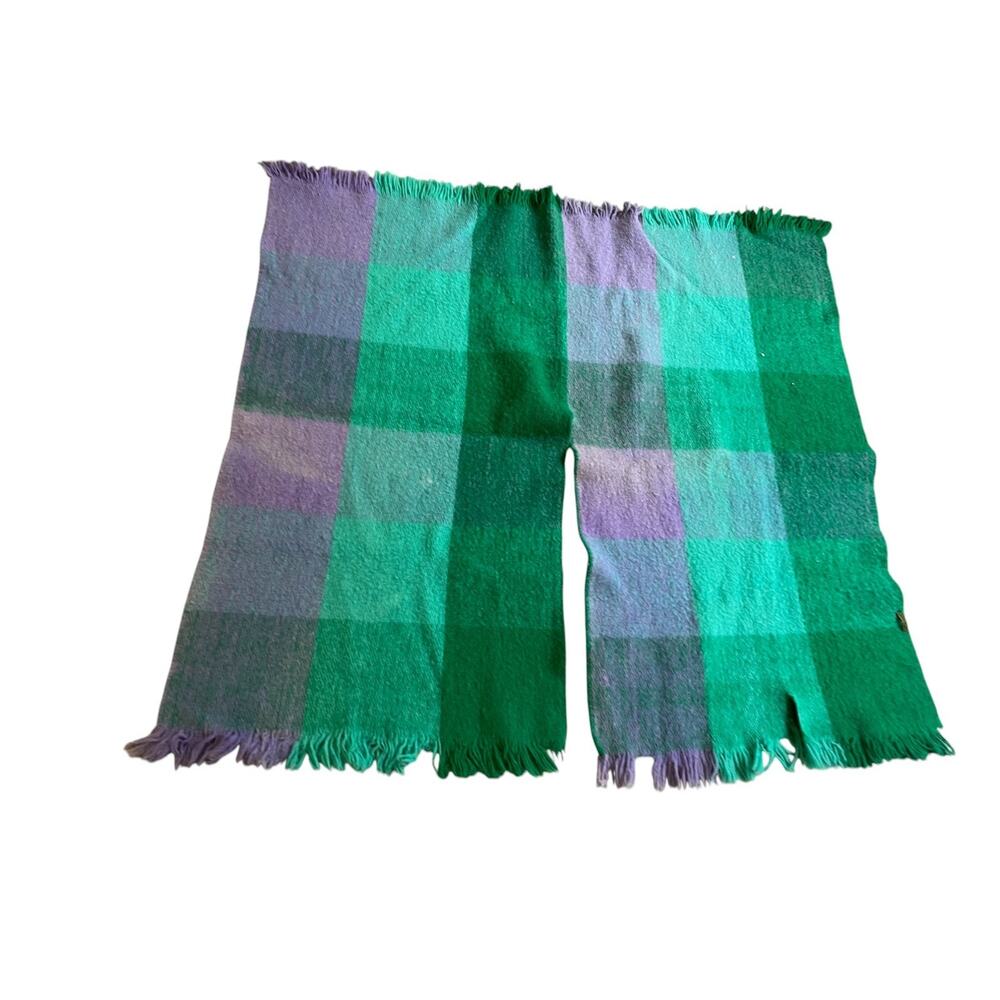 Permano Wool Cape Wrap Shawl Multicolor Plaid 43"x49" Made in Colombia - Picture 4 of 12